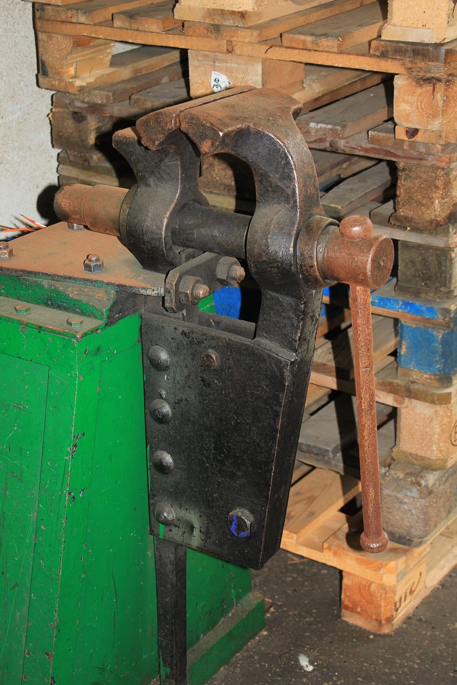 Blacksmith's Leg Vise, Forged, with a Leg to the Floor