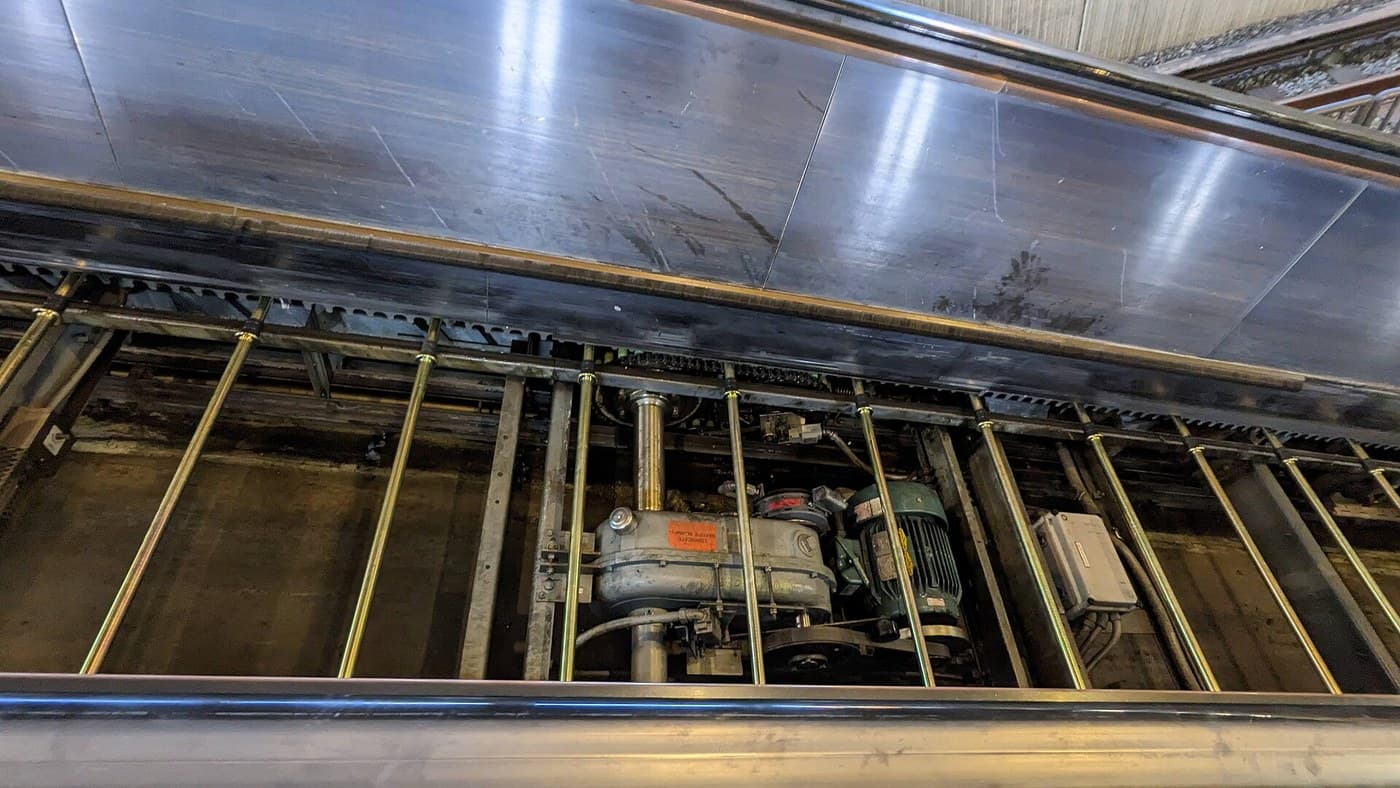Reno Escalator