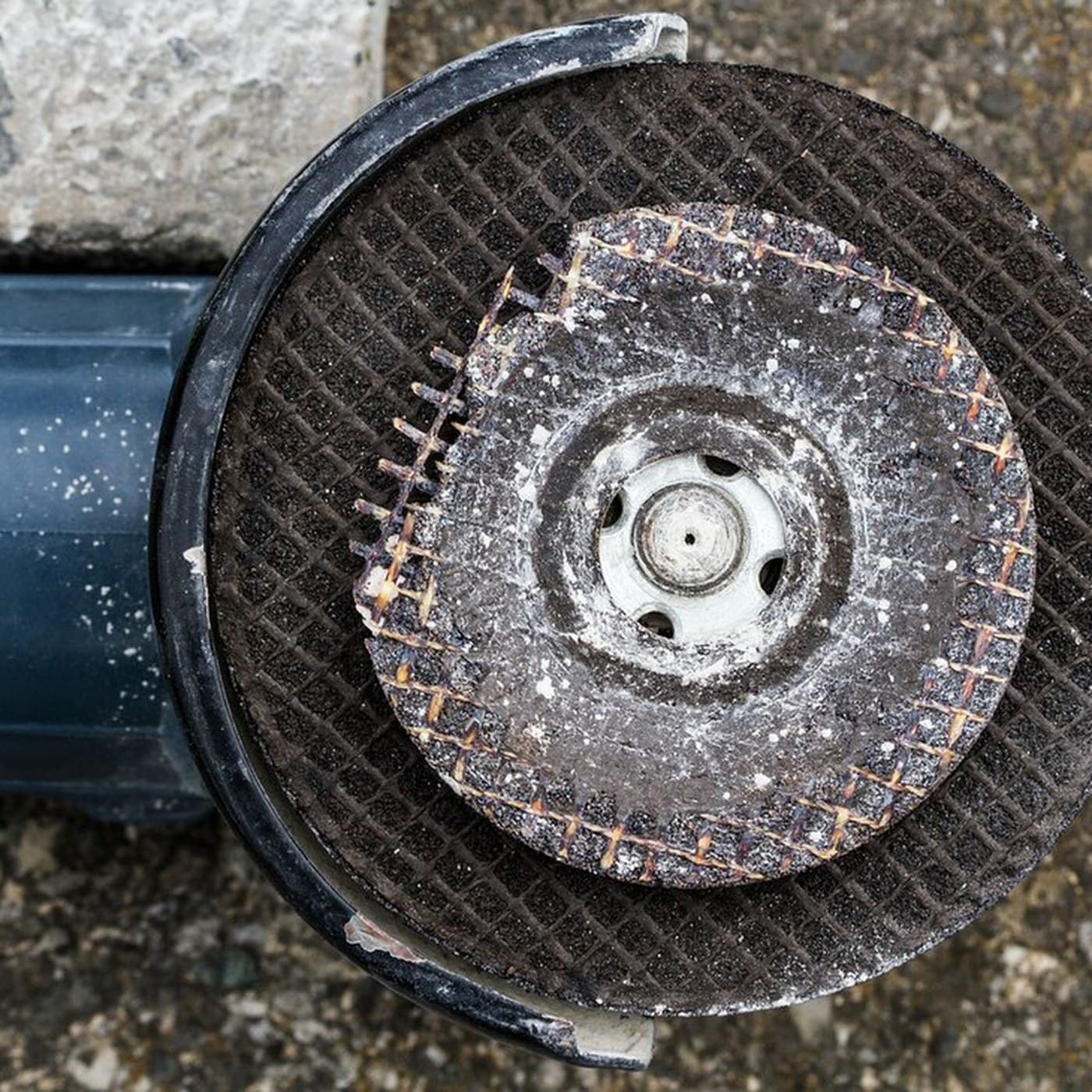 Turning the Corner: The Right-Angle Head