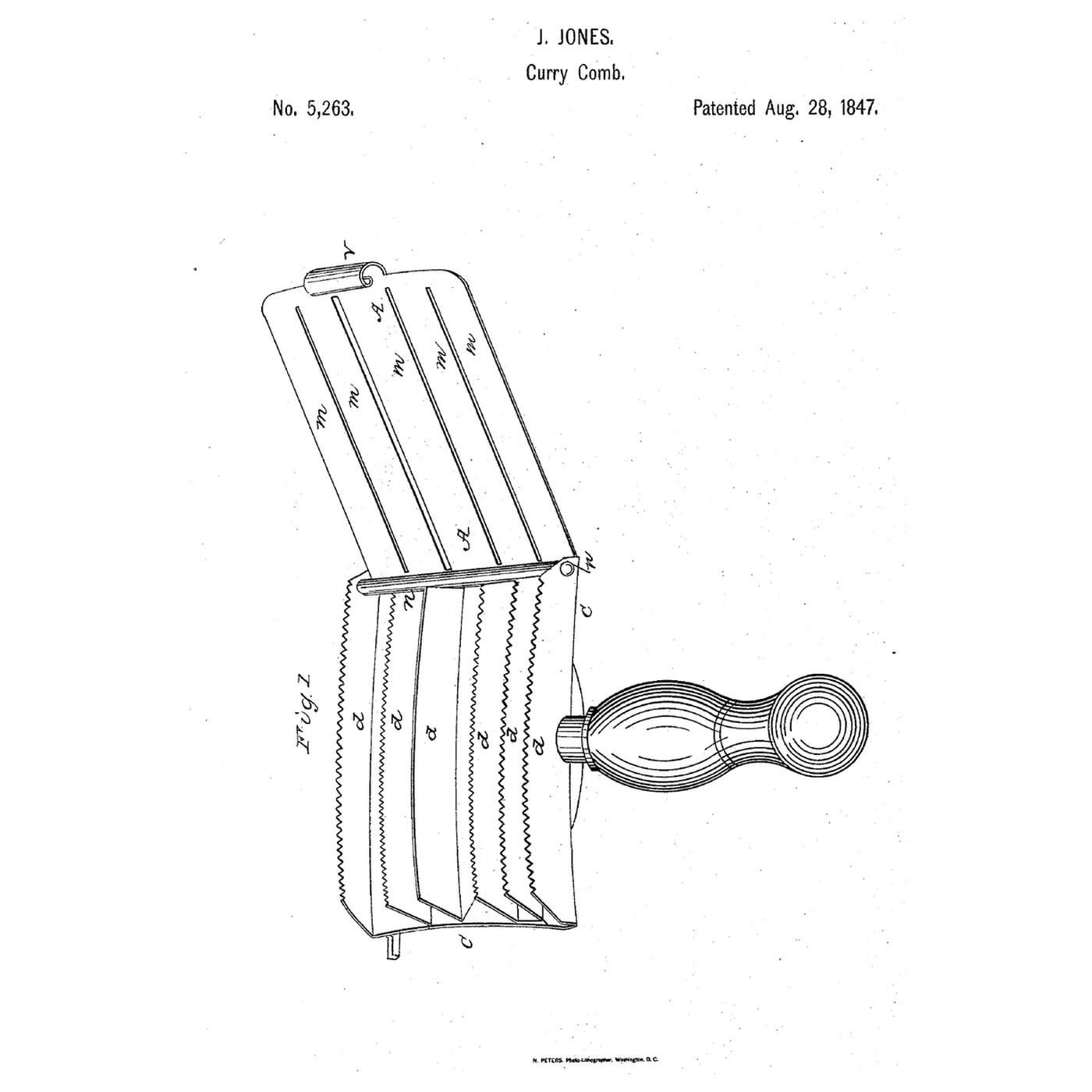 The Curry Comb Cleaner: A Slotted Plate That Lifts the Dirt Out