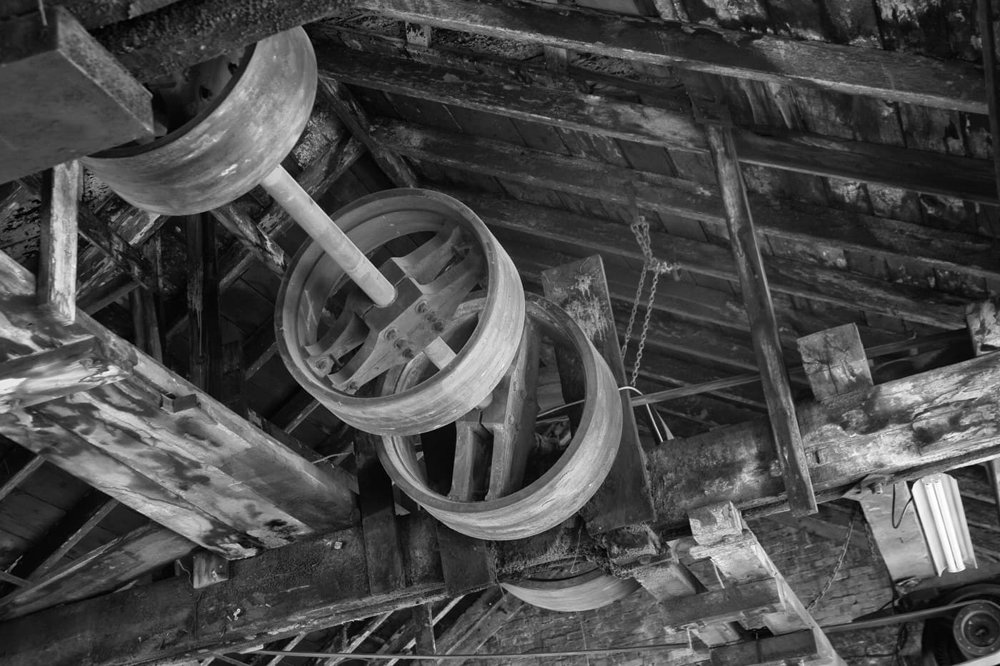 Flat Belt and Crowned Pulley