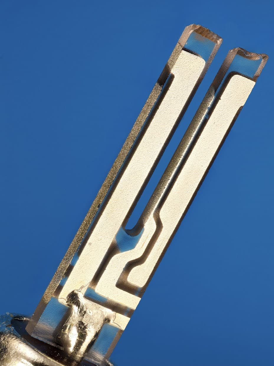 The Quartz Oscillator