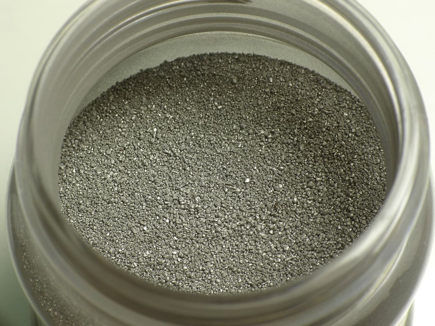 Reduced Iron: Iron Oxide Heated in Hydrogen, USP 1860