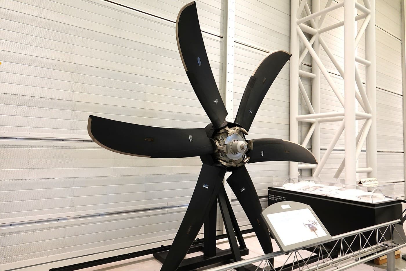 The Variable-Pitch Propeller
