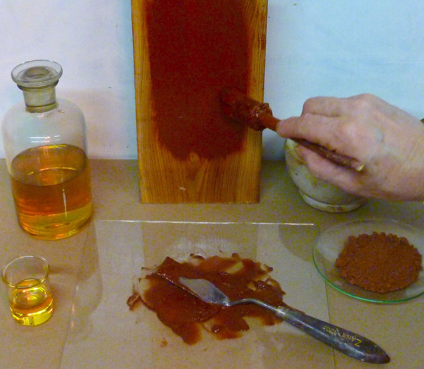 Boiled Linseed Oil: Linseed Oil Heated with Litharge