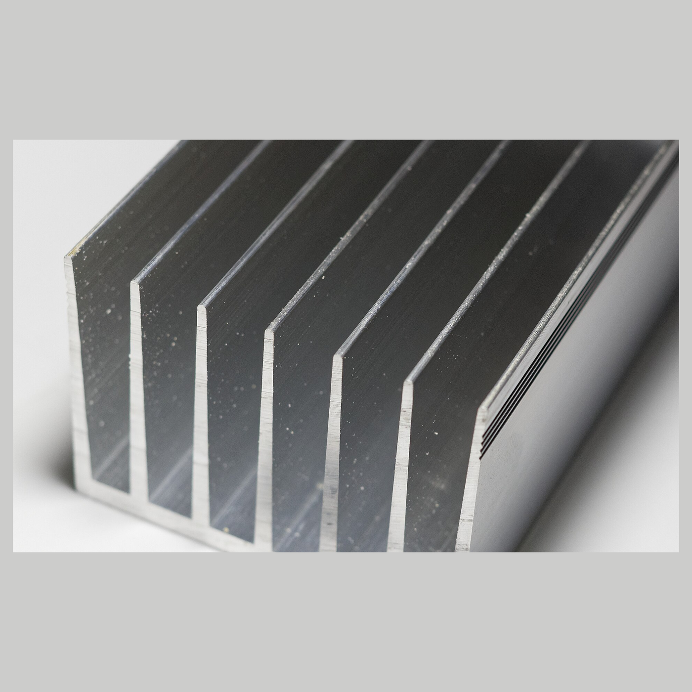 Fins and the Heat Sink: A Fin That Is Too Long Does Nothing