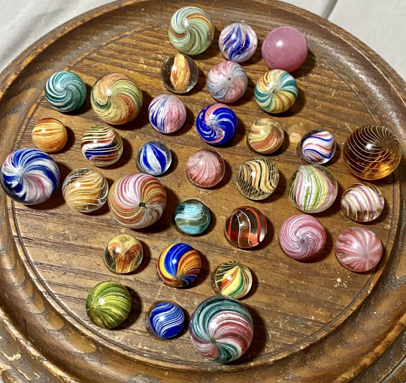 Glass Marbles: Rod Cut with Marble Scissors and Rounded Hot