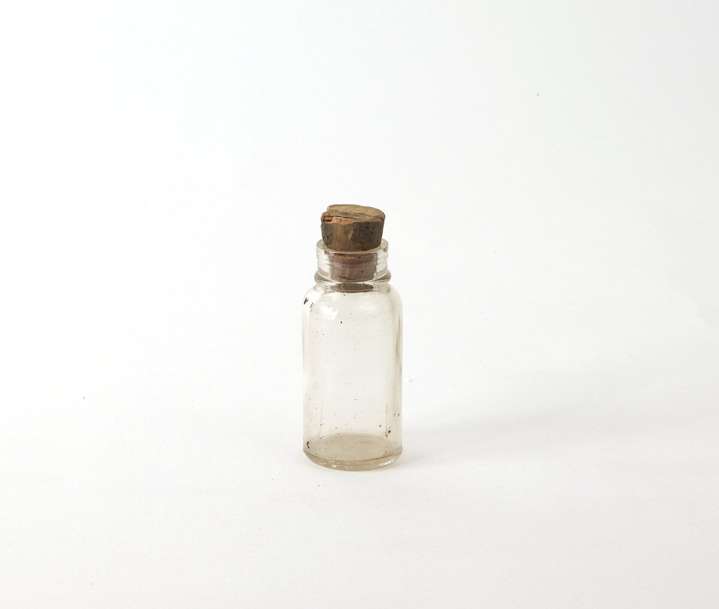 Glass Sample Vials: Tubing Closed Flat, with a Lip and a Cork