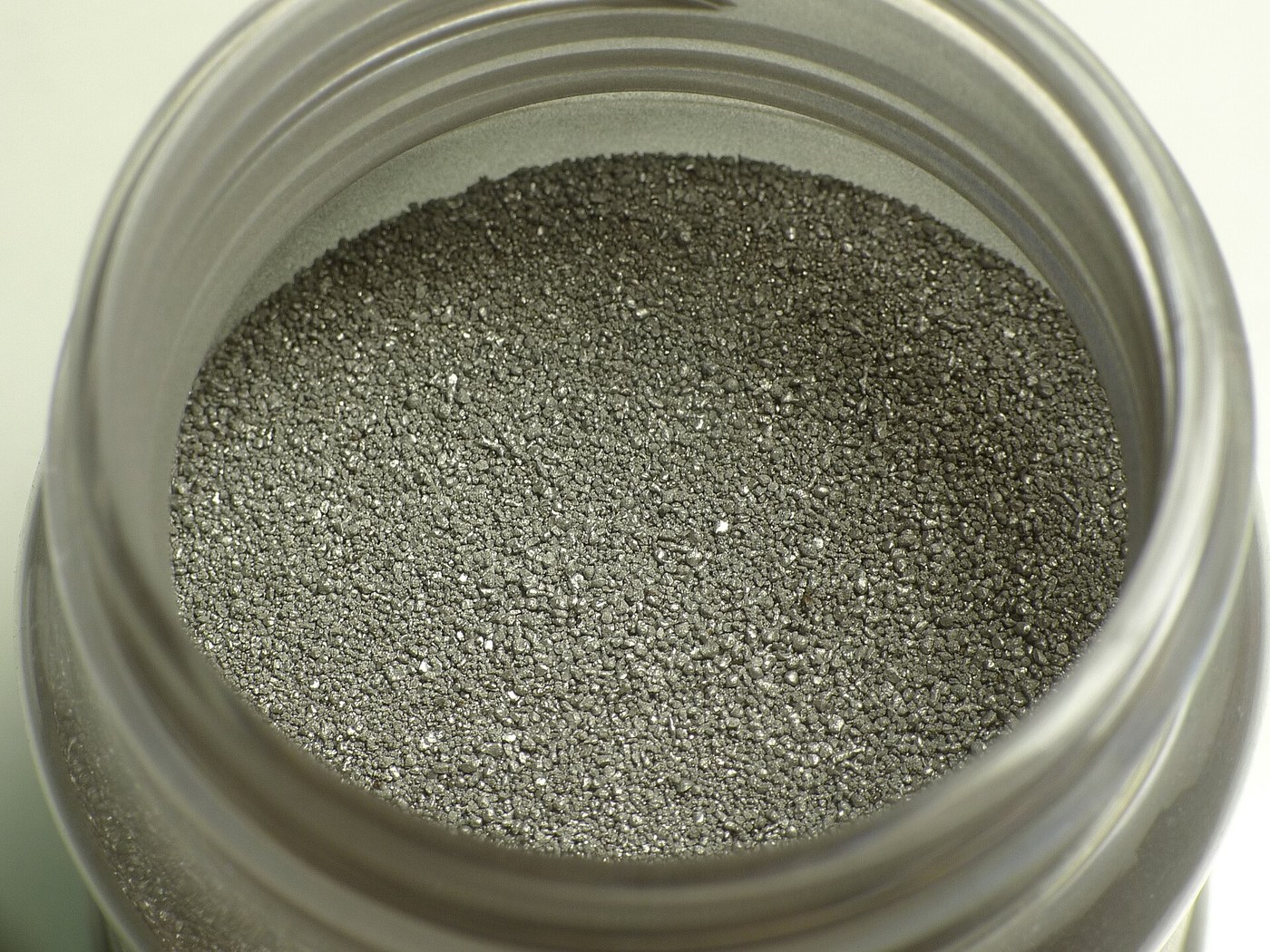 Reduced Iron: Iron Oxide Heated in Hydrogen, USP 1860