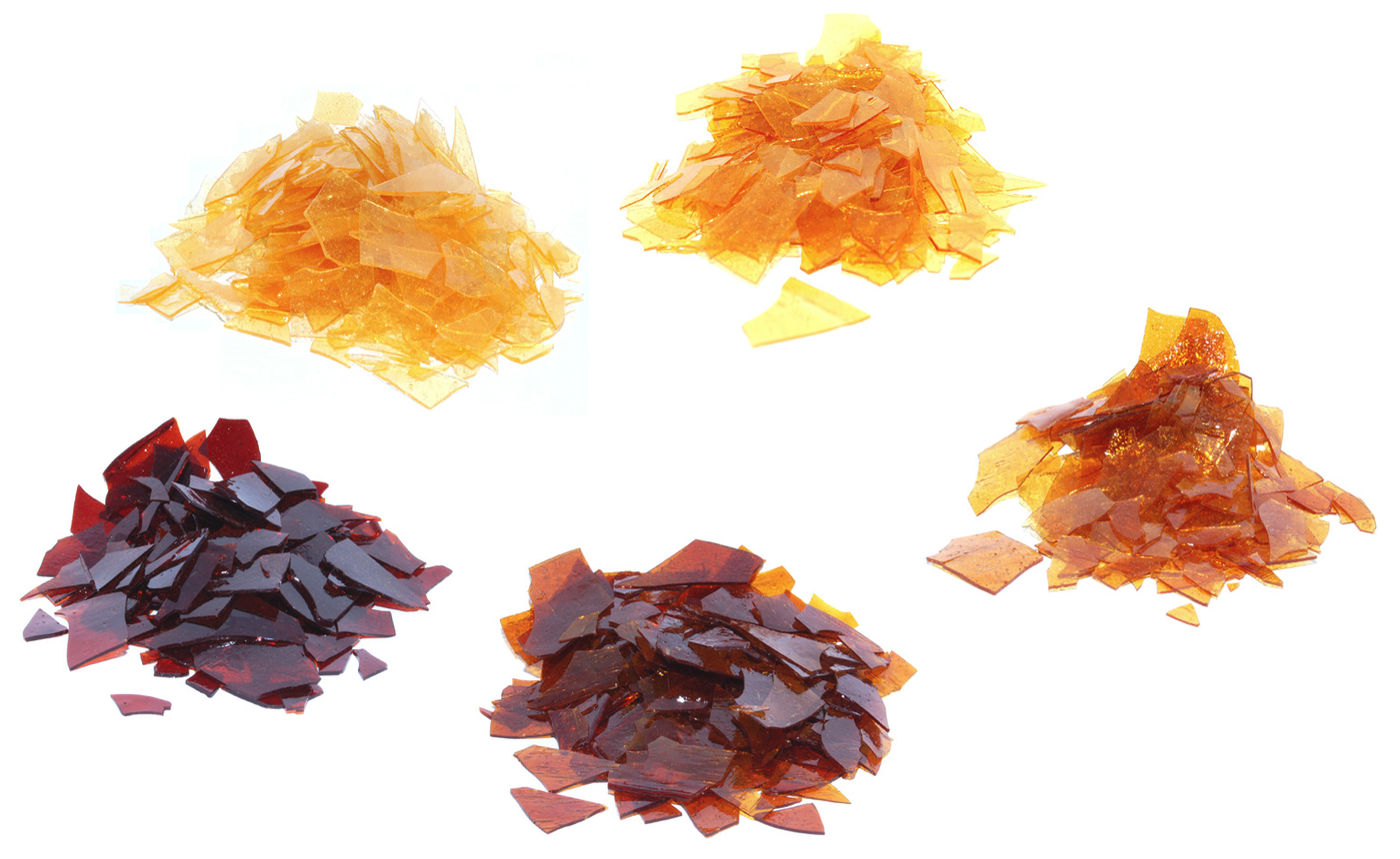 Shellac Varnish: Flakes Dissolved in Alcohol