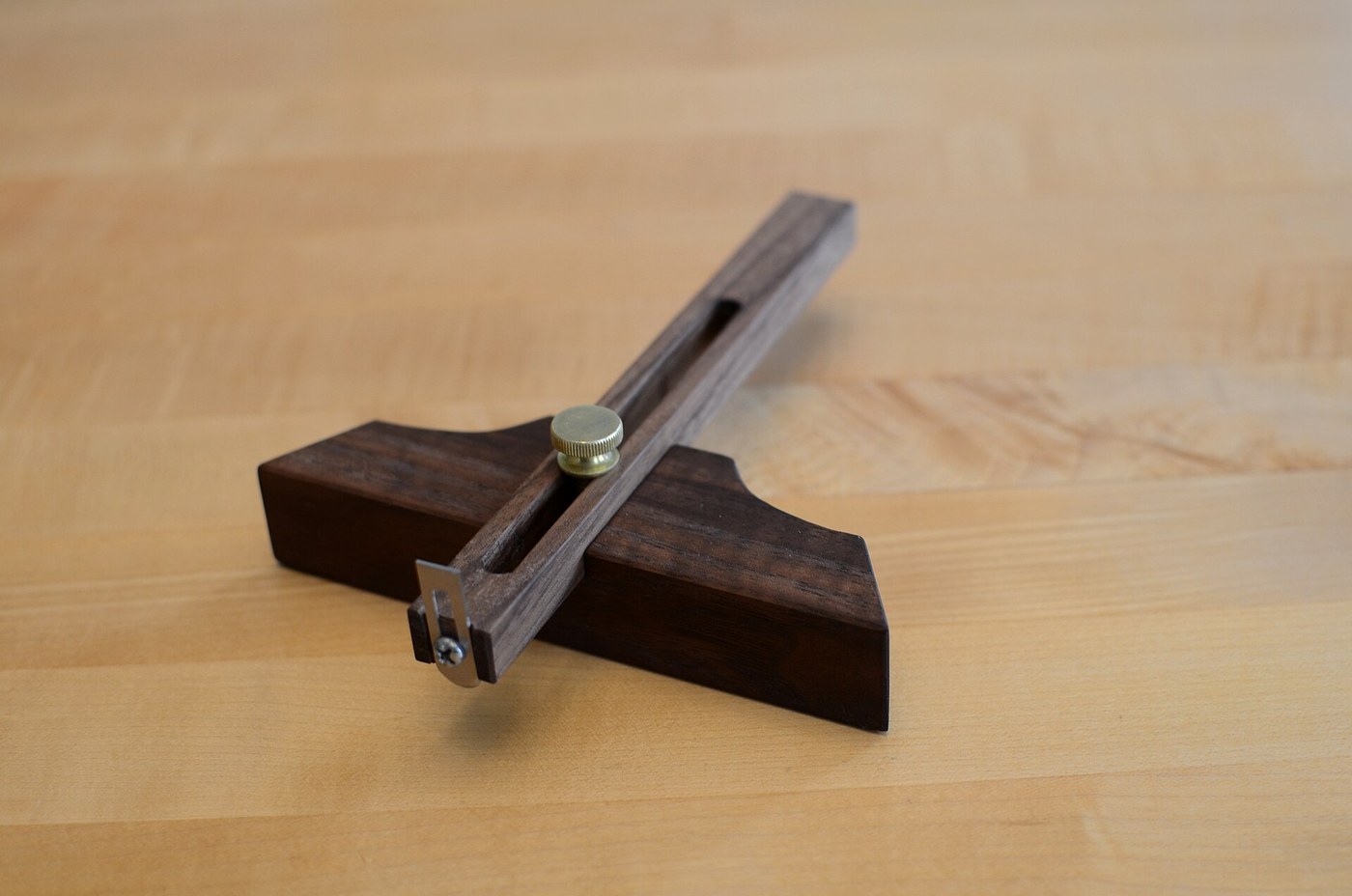Wooden Marking Gauge with a Wedge-Locked Headstock